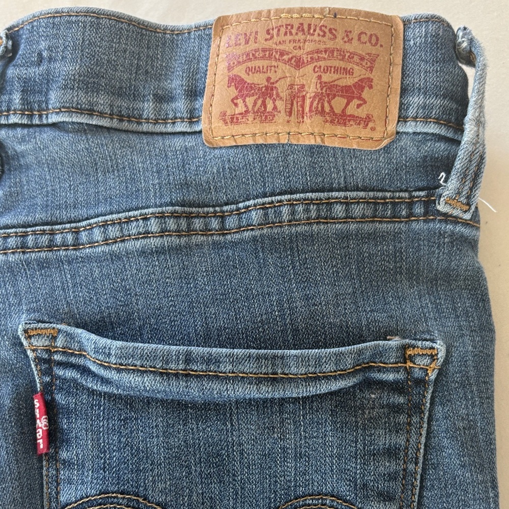 Classic Blue Women's Jeans - Picture 2 of 4